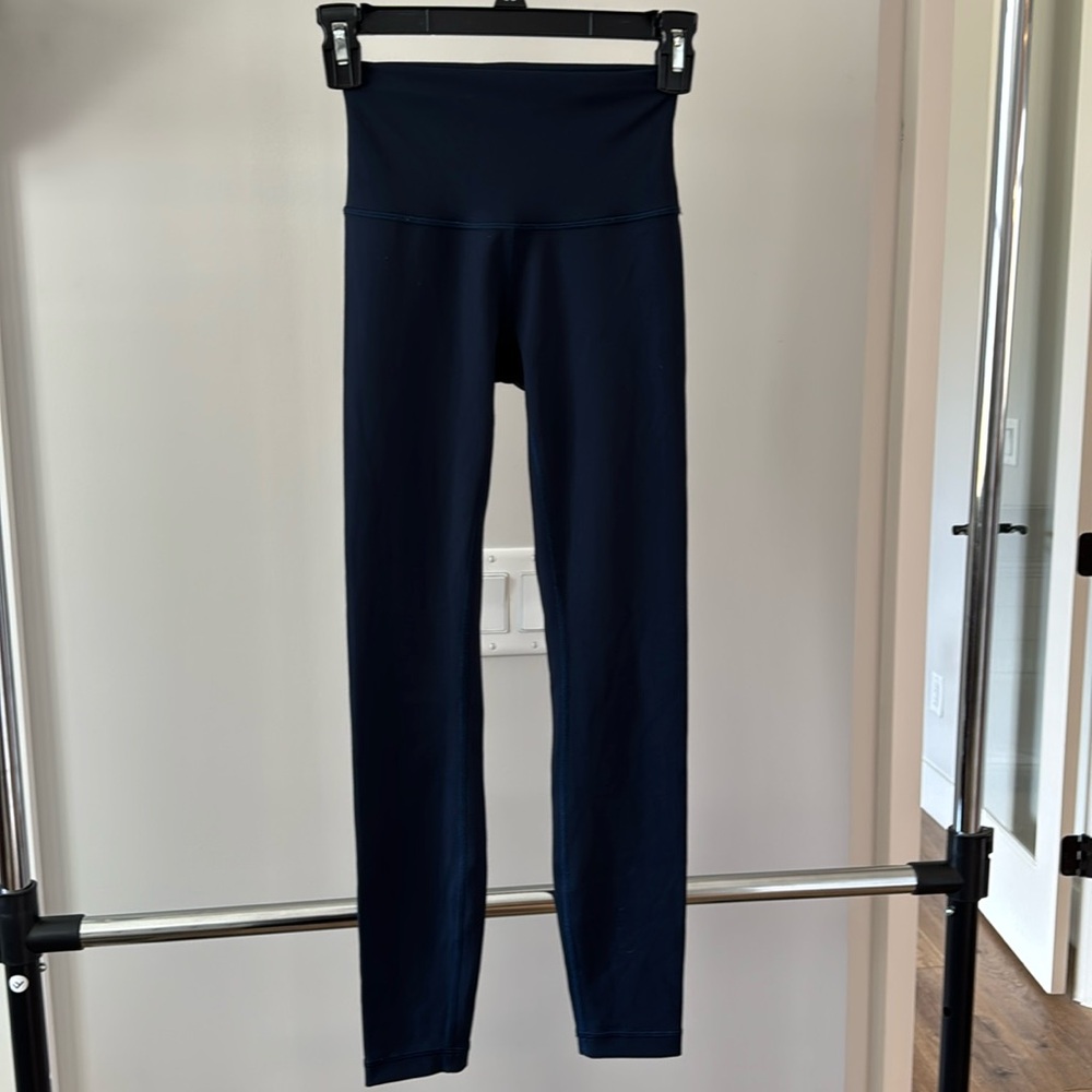 Lulu WunderUnder Navy Blue Leggings Size 2